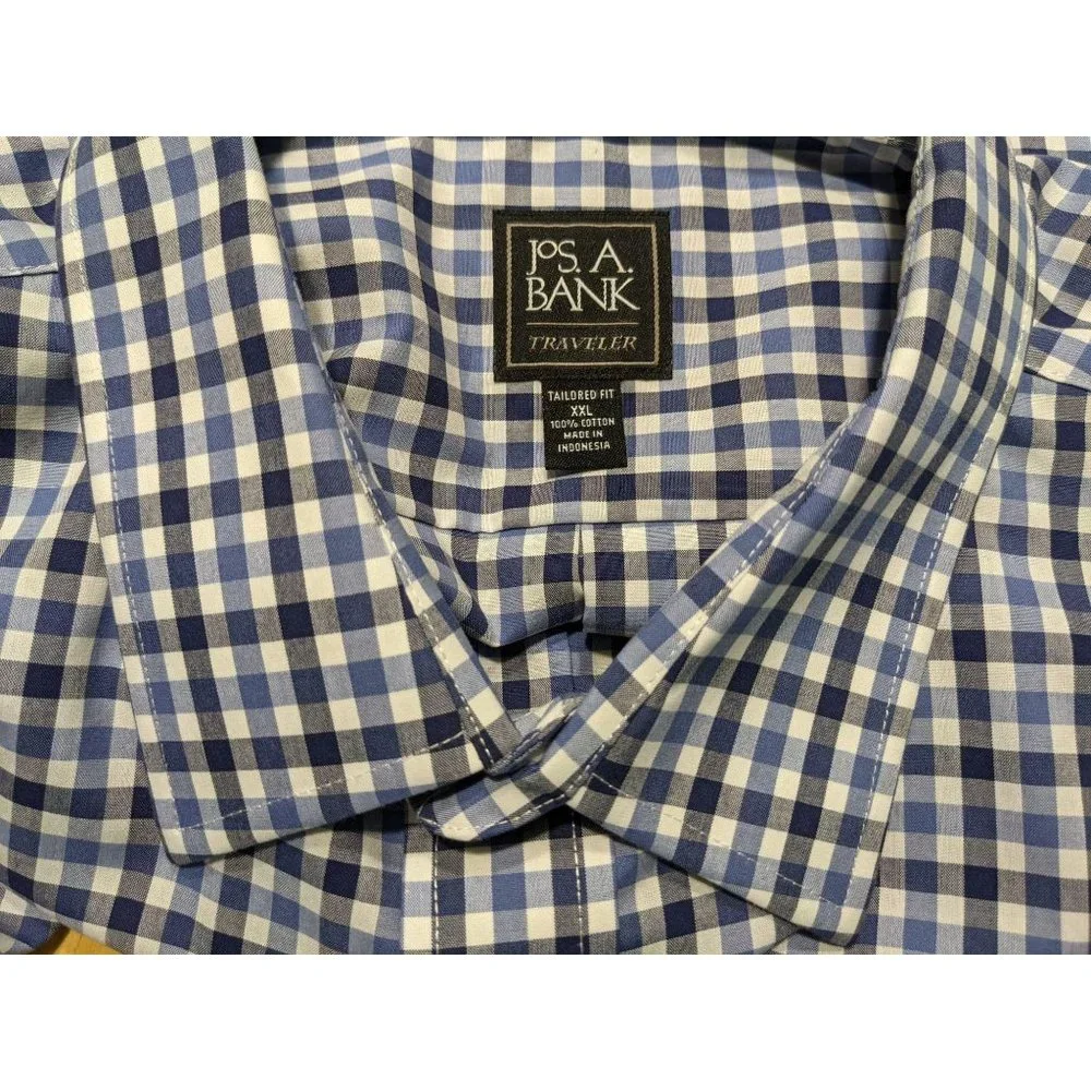 JOS.‎ A. Bank long sleeve button down checked print